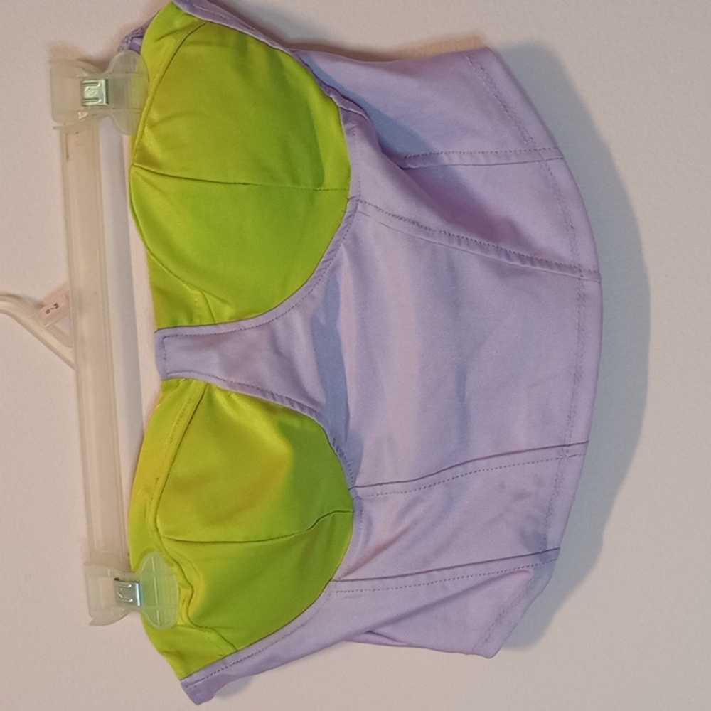 Cute halter top 💜